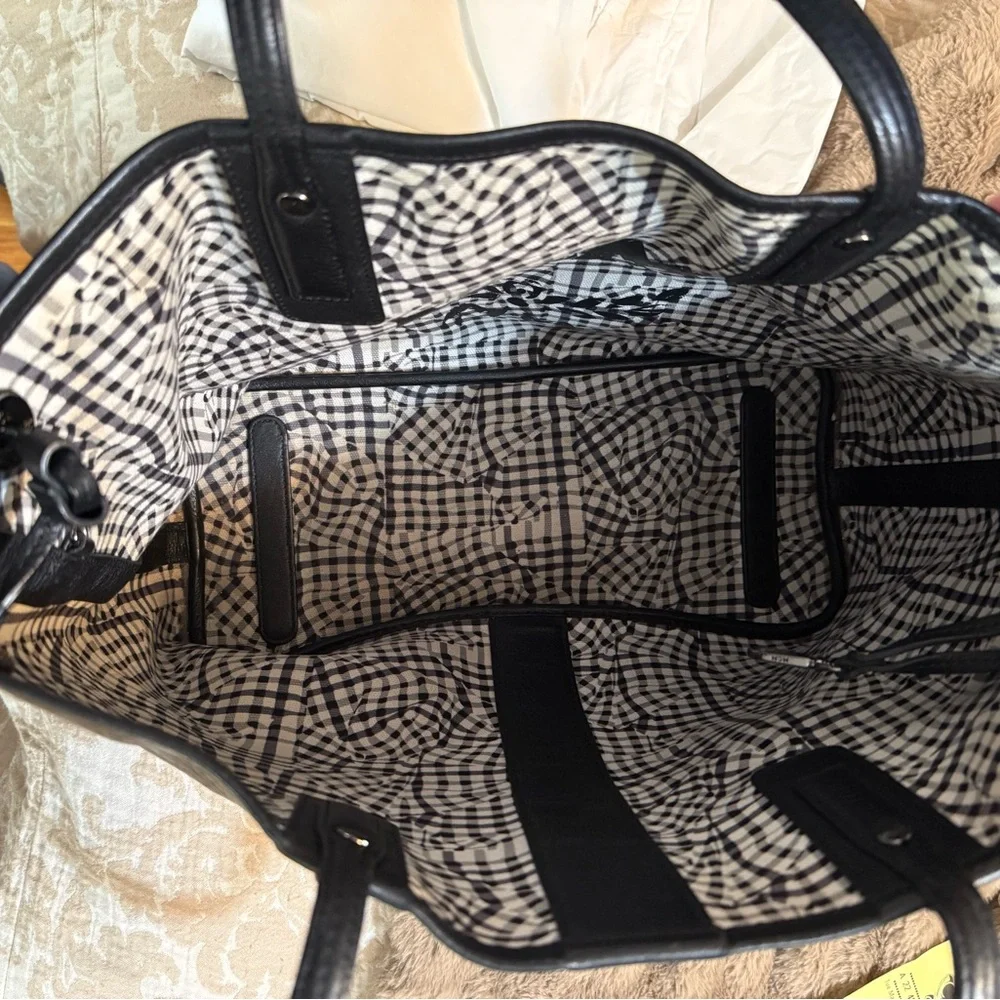 MCM Black Shoppers Tote - Picture 8 of 10